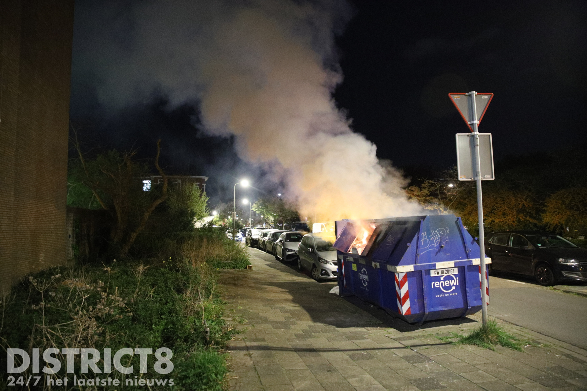 Voor de vierde keer brand in dezelfde wijk Maartensdijklaan Den Haag