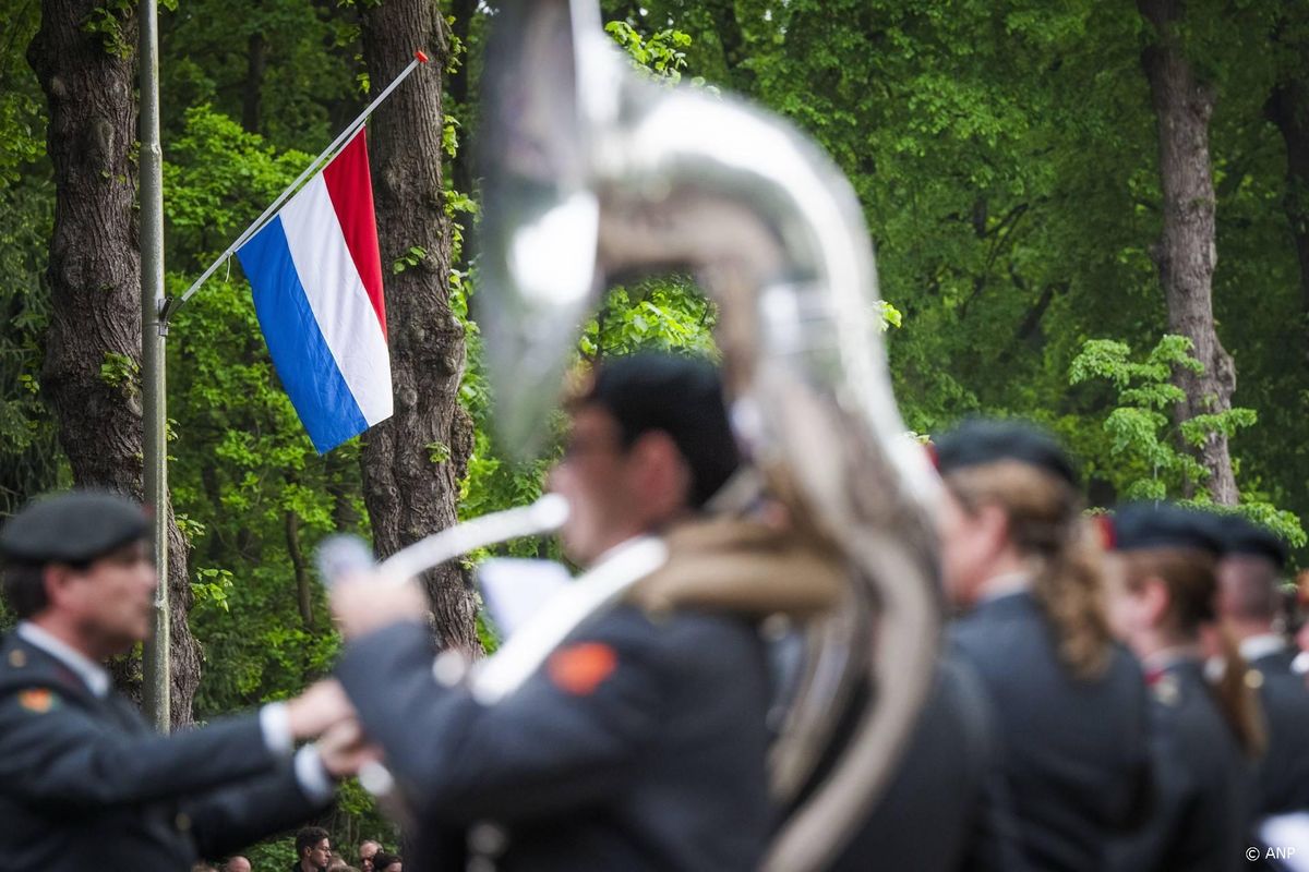 Burgemeesters waarschuwen voor 'echo's van onverdraagzaamheid'.