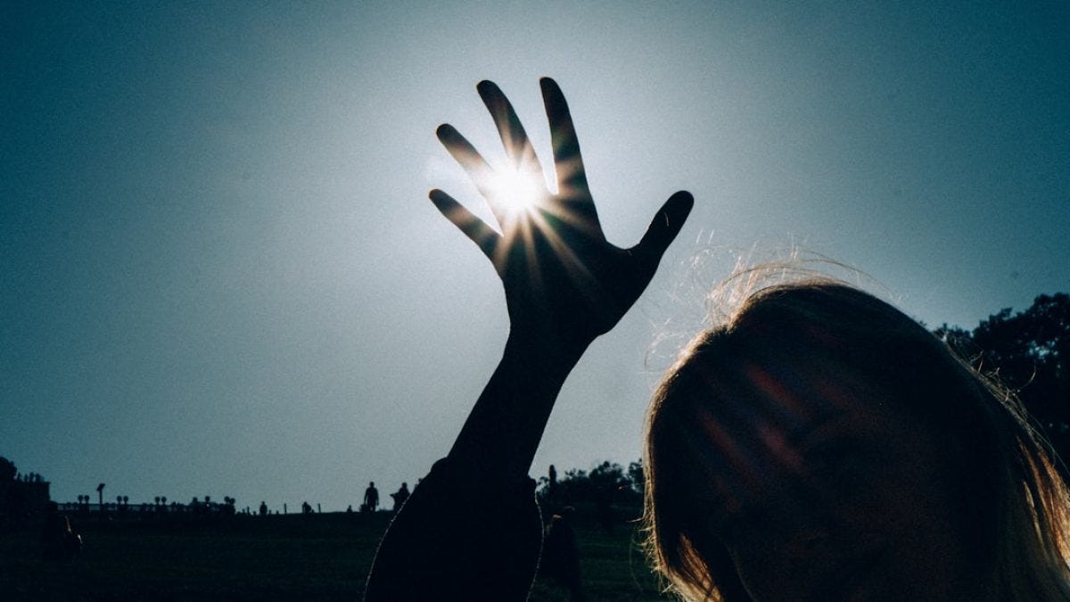"De Zon: Decennialange Angstzaaierij door de Medische Wereld!"