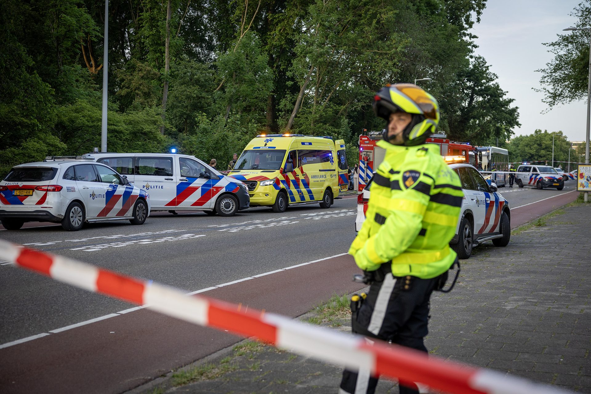 Ernstig ongeval tussen minderjarige voetganger en motorrijder