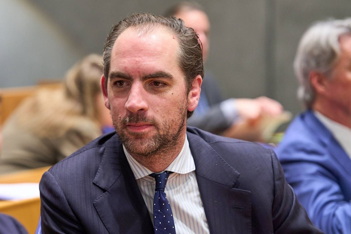 FVD'er Peter van Duijvenvoorde fileert hypocriete kerken na ongekende aanval op 'radicaal-rechts'.