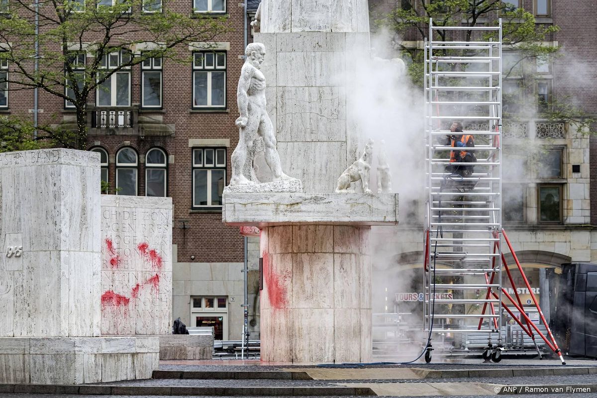 Halsema noemt bekladding monument "ongelooflijk laffe daad".