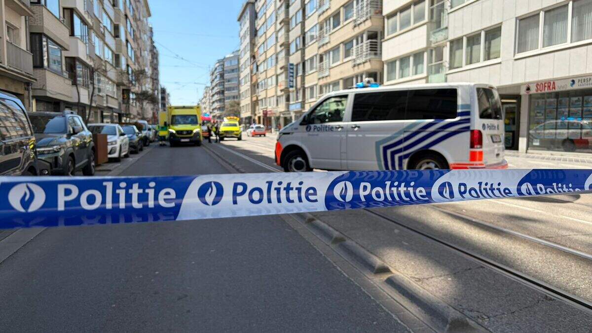 Man (63) overleden na metershoge val van balkon in centrum Oostende.