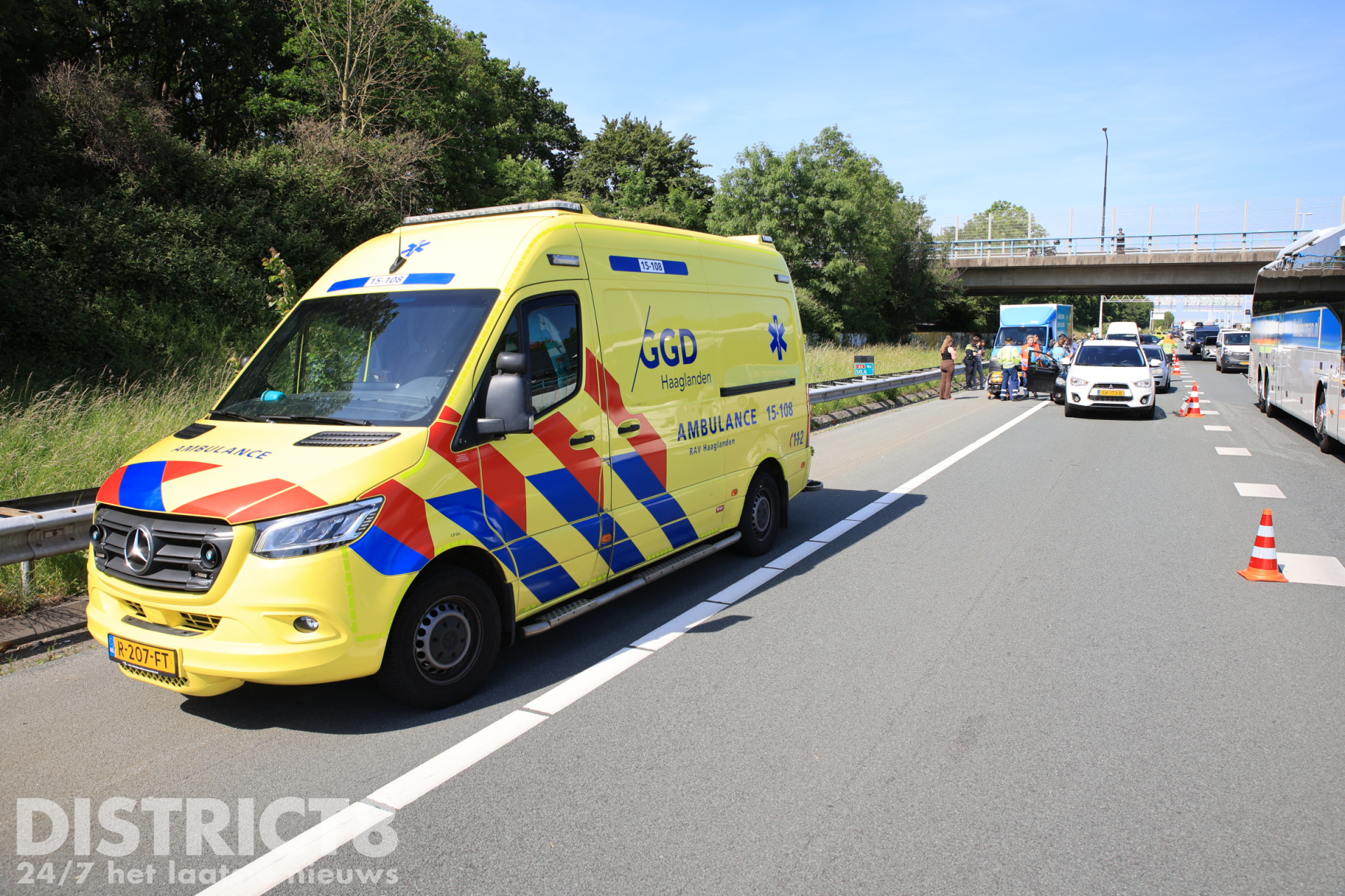 Minimaal acht voertuigen betrokken bij kop-staart aanrijdingen A4 Rijswijk