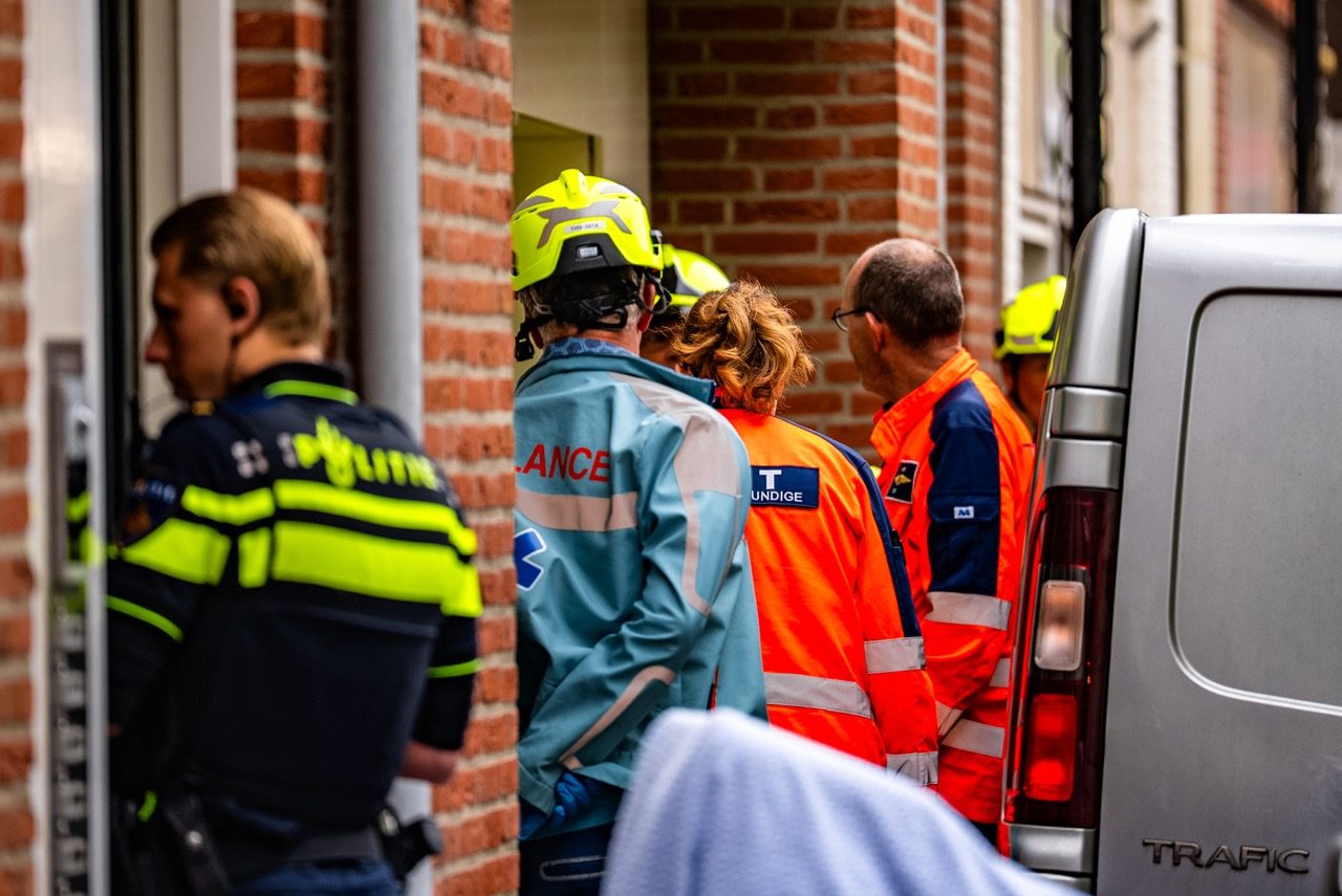 Monteur overleden tijdens werkzaamheden aan autolift