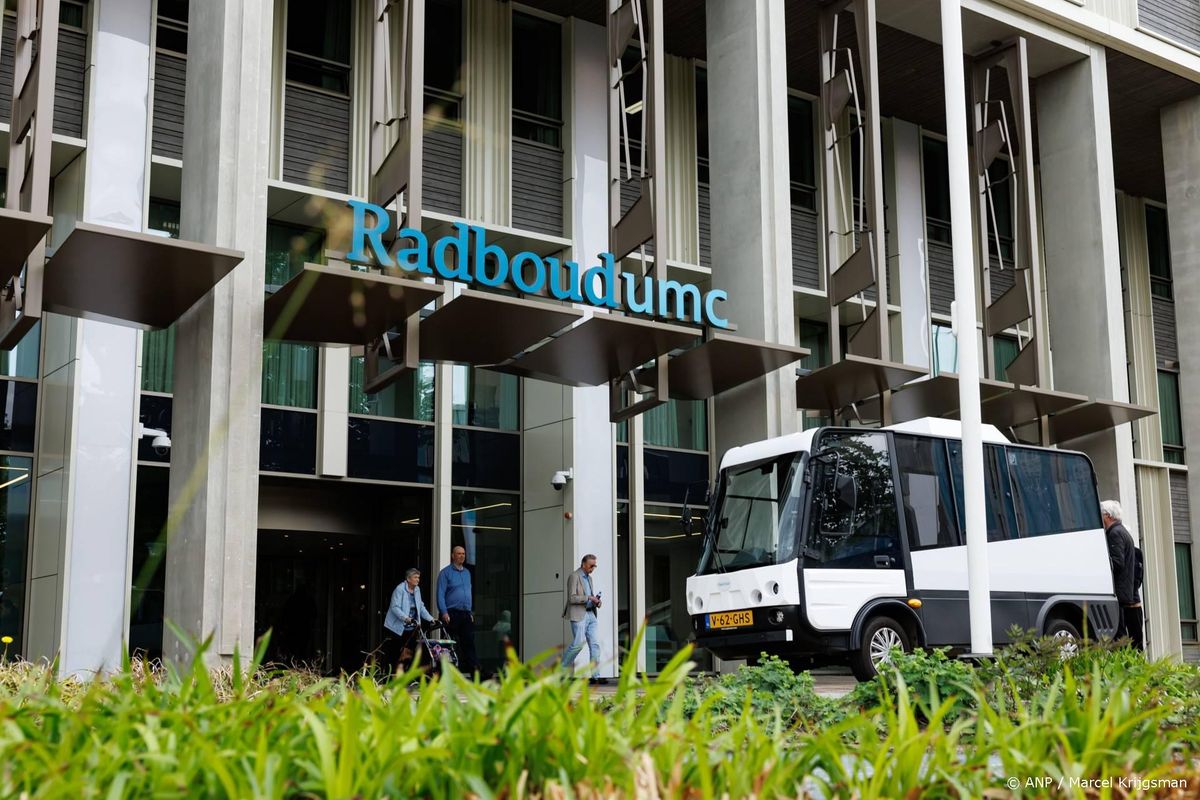 Radboudumc: bloedonderzoek toont dat personeel geen risico vormde.