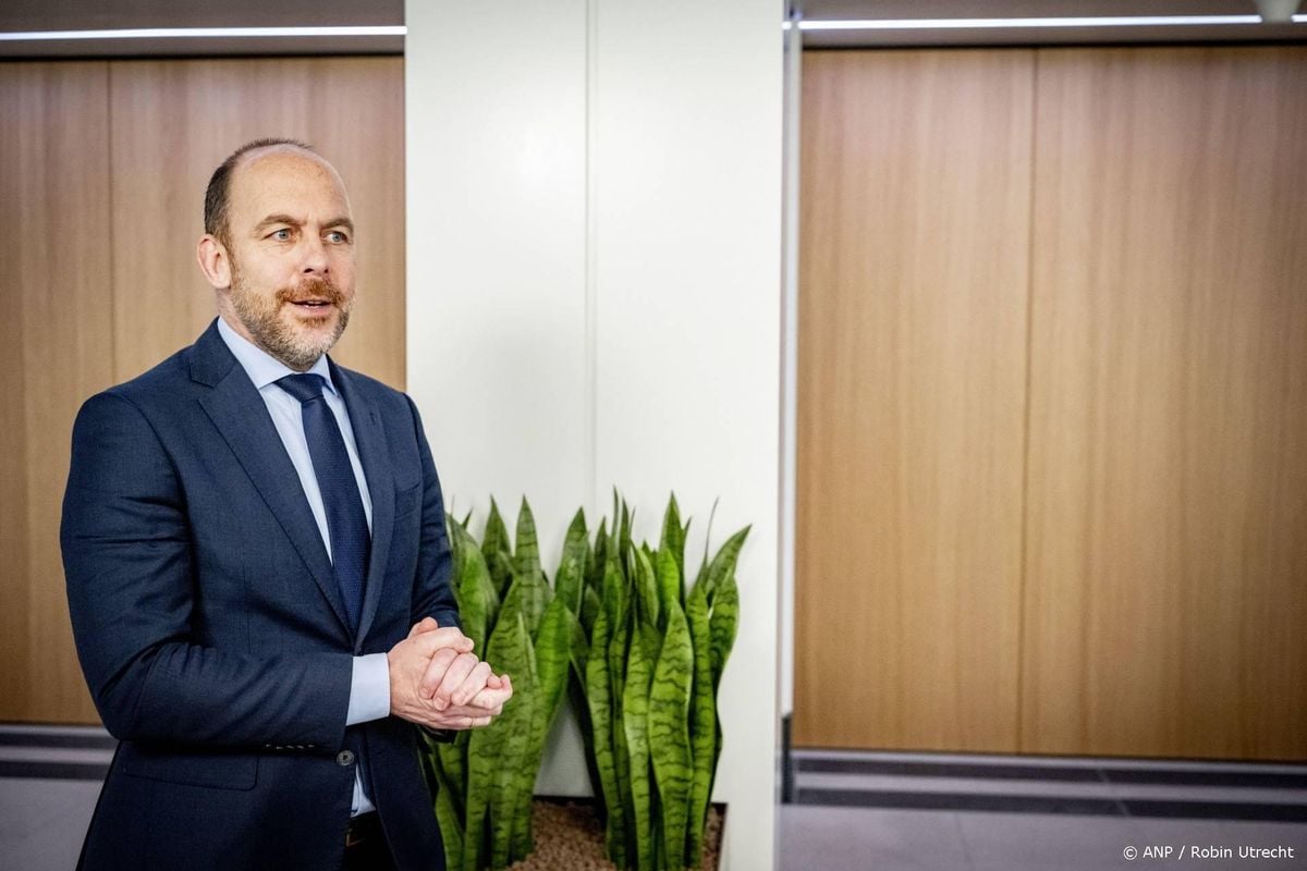 Van den Brink wil stoppen met controles aan de grens.