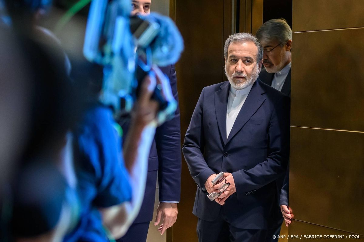 Araghchi: Iran blijft verantwoordelijk voor Straat van Hormuz.