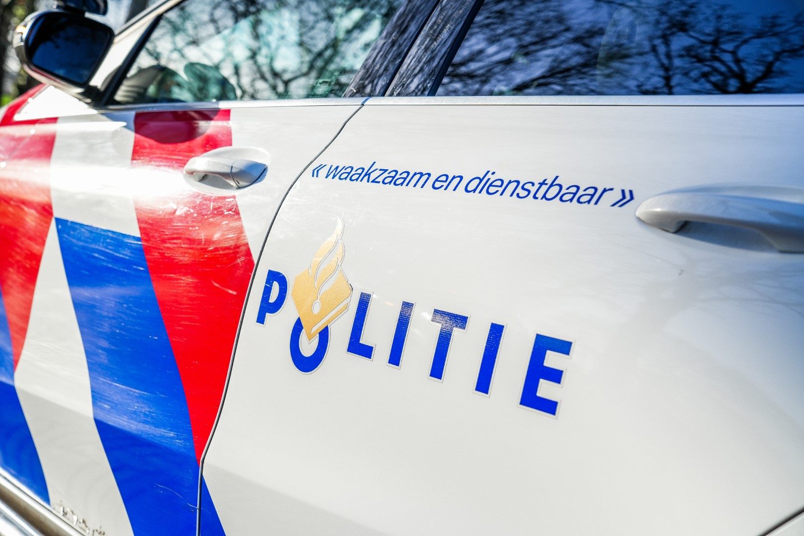 Bestuurders negeren rode kruizen, eindigen massaal met lekke banden