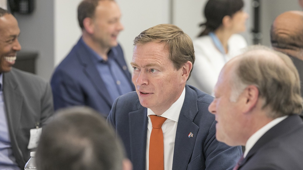 Coronaverhoor van oud-minister Bruno Bruins: 3 keer schuurt het met de feiten.
