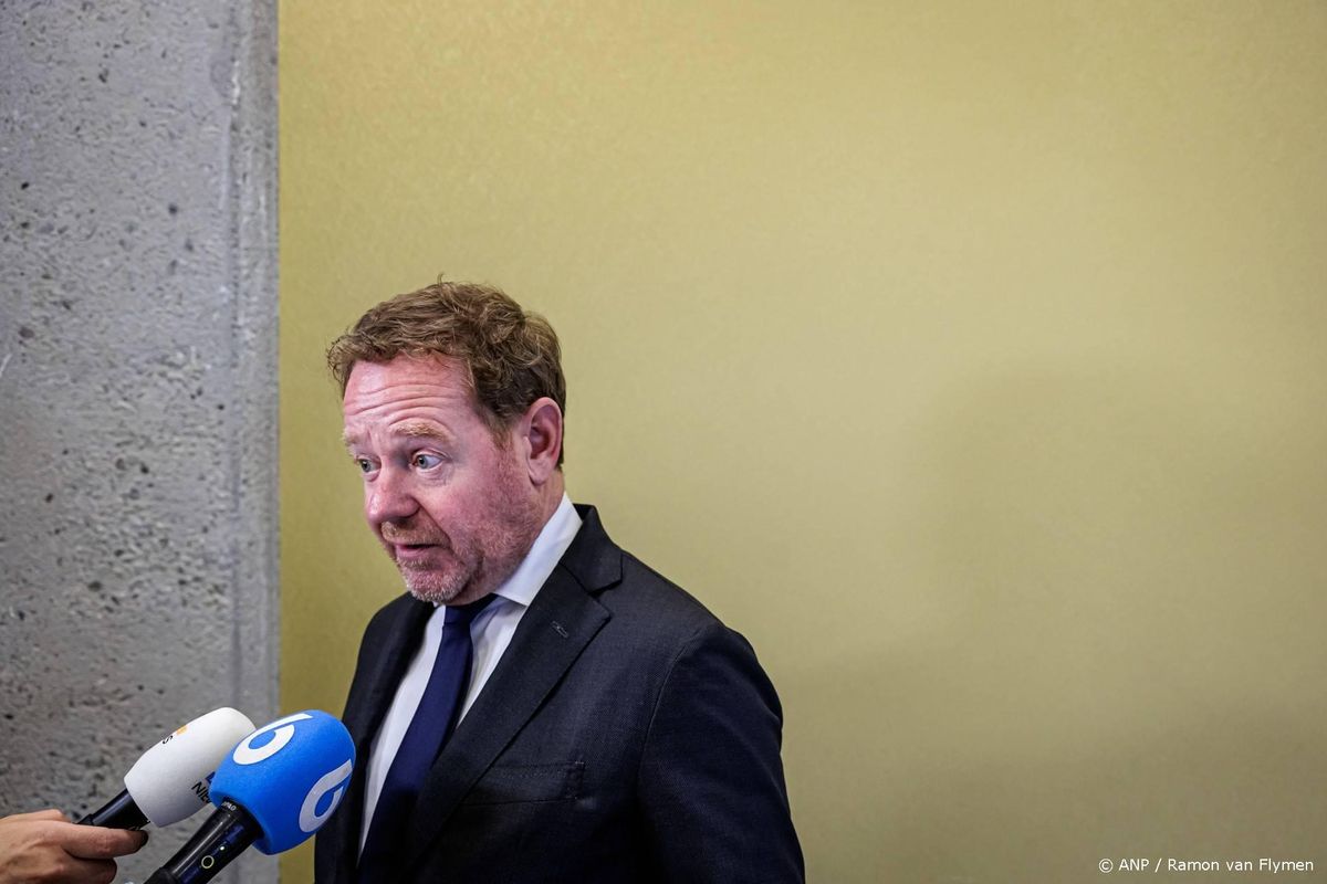 Luchtalarm blijft, Defensie betaalt mee aan nieuw netwerk.