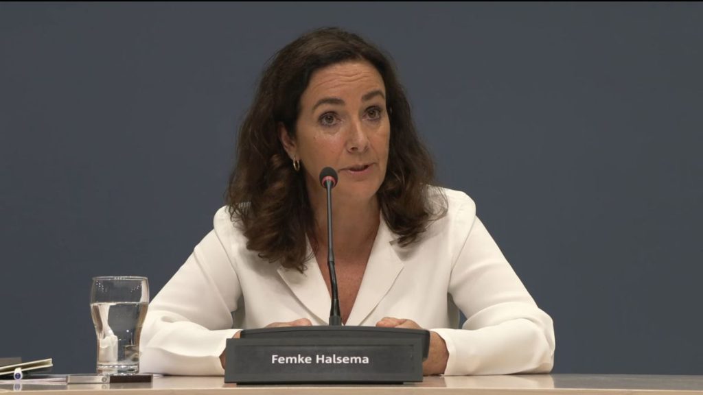 Mondkapjesplicht Halsema: angst zaaien als bewust beleid.