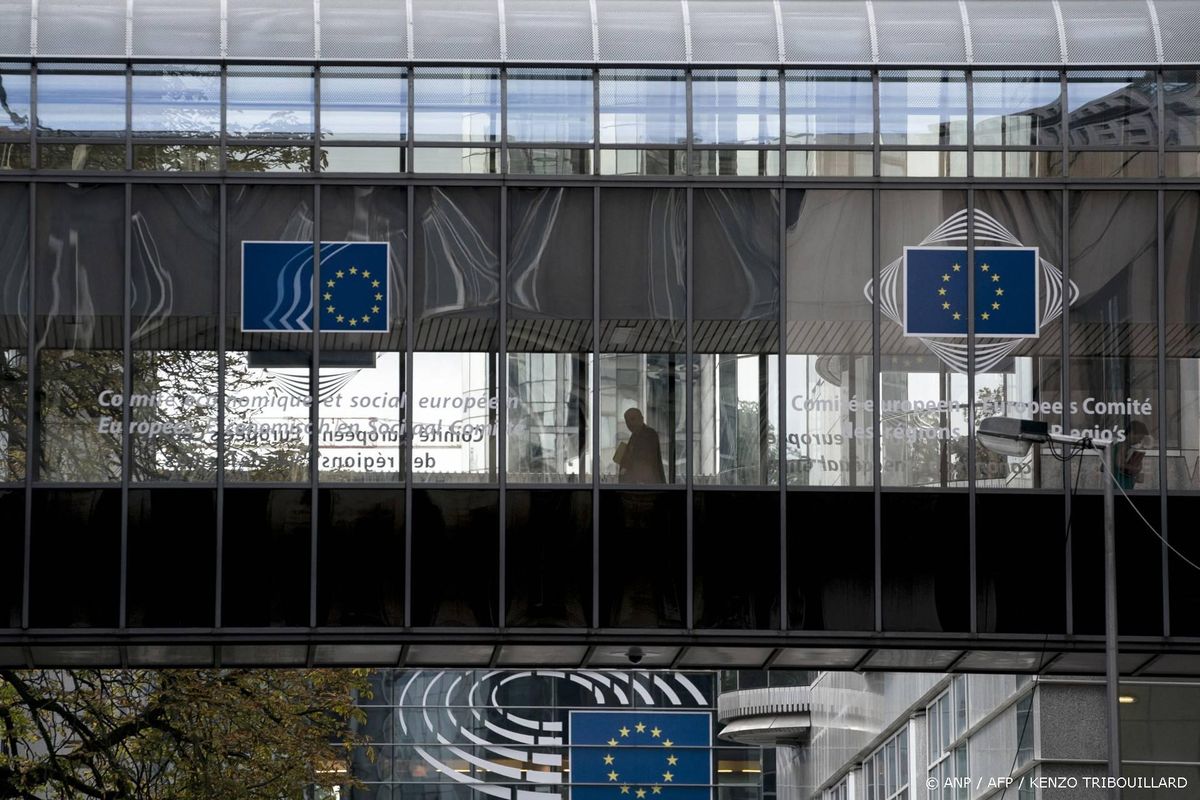 Nederlandse ambtenaar sluit aan bij overleg tussen EU en Taliban.