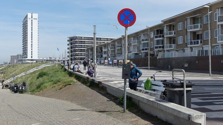 Onveiligheid Zandvoort tijdens pinksterweekend: raadslid was getuige van 4 ernstige incidenten in slechts 25 minuten.