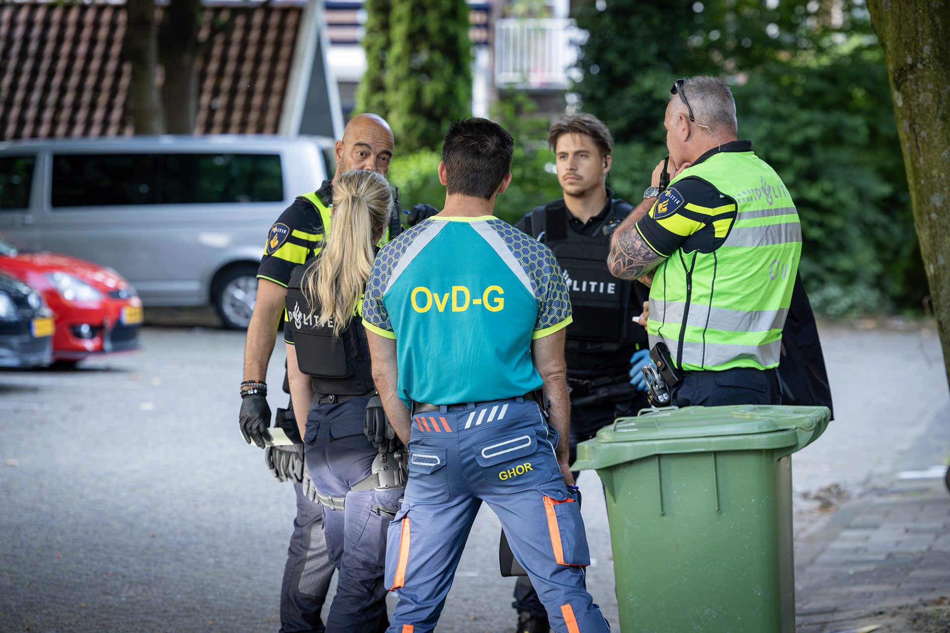 Persoon gewond bij schietincident, politie zoekt 15-jarige verdachte