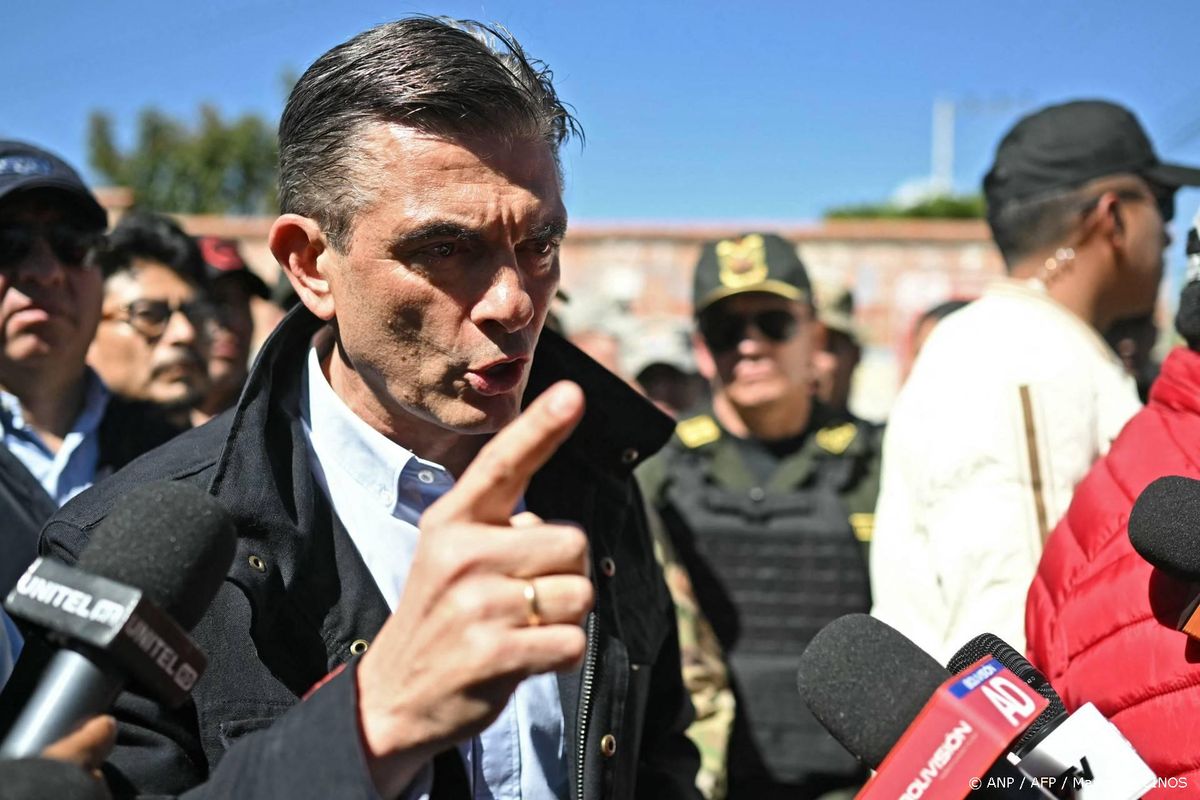President Bolivia mag van Congres leger inzetten tegen protesten.