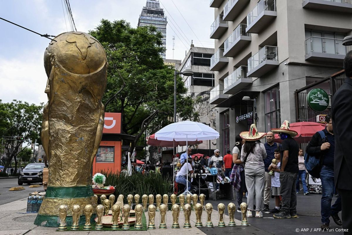 Thuiswerken en dichte scholen in Mexico-Stad voor opening WK.
