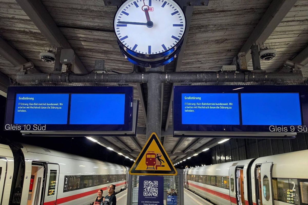 Treinverkeer in Duitsland hervat na communicatiestoring.