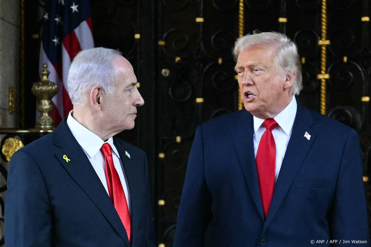 Trump vraagt Netanyahu geen vergeldingsaanval uit te voeren.