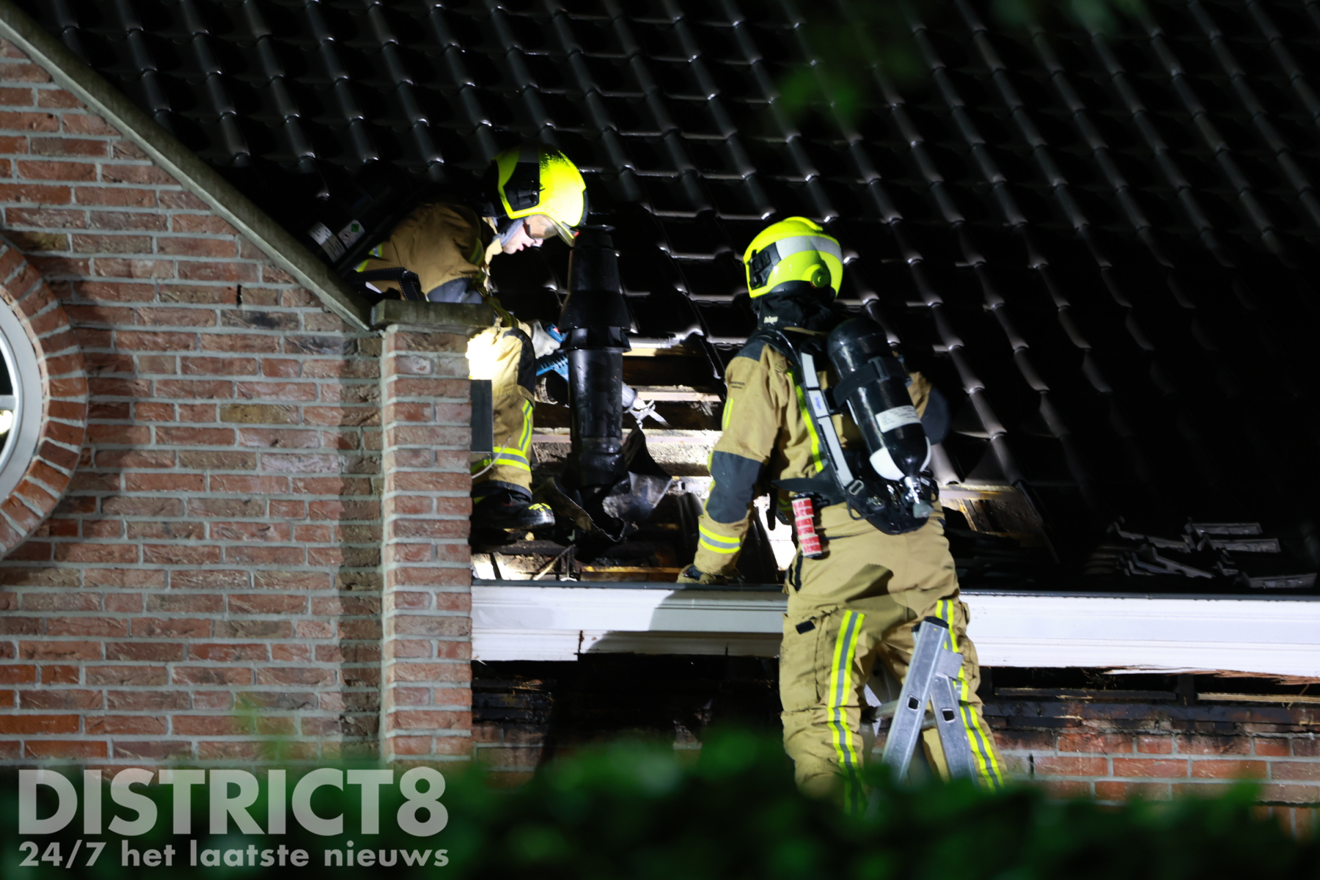 Woning vol rook na woningbrand; brandweer schaalt op Galgeweg ‘s-Gravenzande