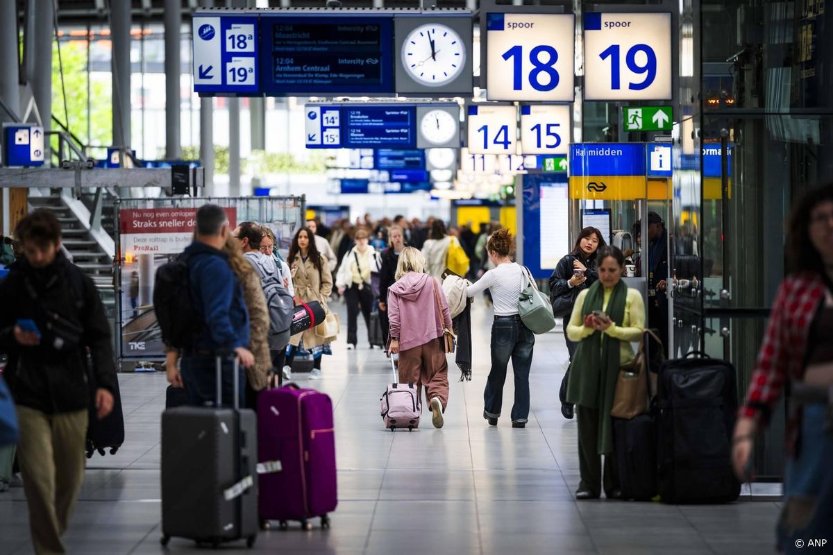 365.000 reizigers kochten kortingspas voor de trein deze zomer.