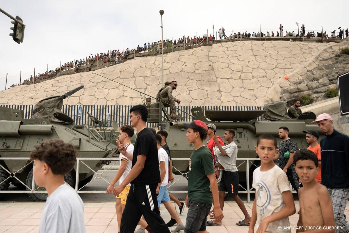 EU roept ambassadeurs bijeen voor spoedvergadering Ceuta.