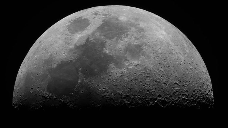 Grote monolithische structuren op de maan: ex-Pentagon-insider doet schokkende onthulling.