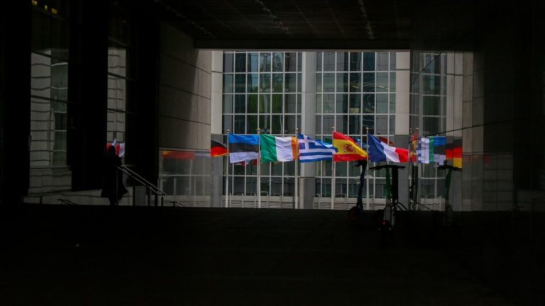 Insider schetst een verontrustend beeld: Ierland als proefproject voor de rest van Europa.