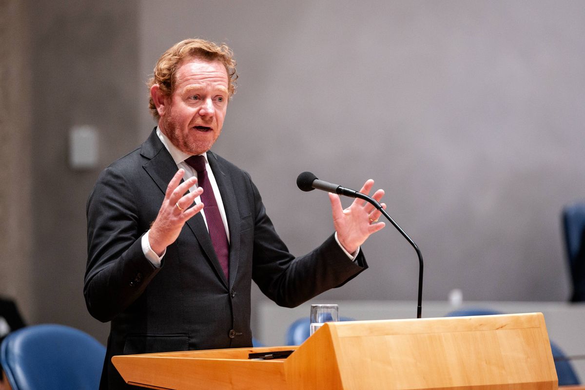 Van Weel wil 'Bolle Jos' klemzetten met diplomatiek offensief: "Ik zie de bereidheid om te praten".