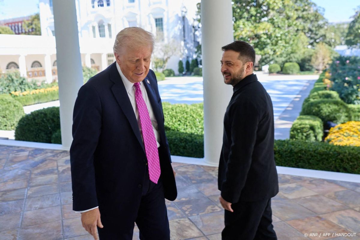 Zelensky aangekomen bij Witte Huis voor gesprek met Trump.