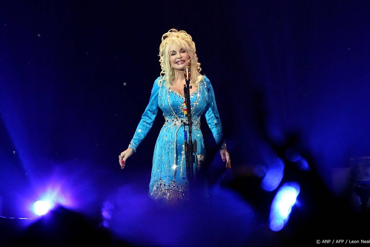 TMZ: Dolly Parton werd kort voor dood opgenomen in ziekenhuis.