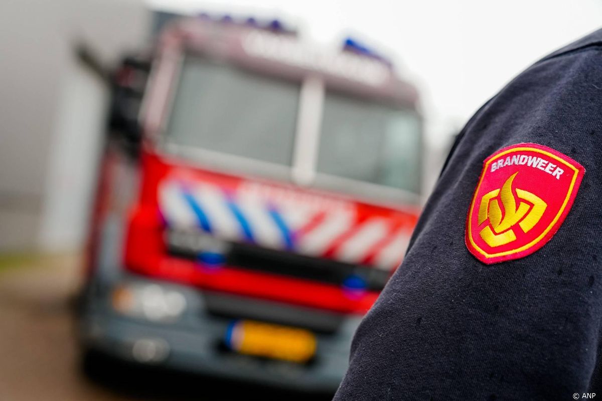 Veel overlast door grote brand bij recyclingbedrijf Rotterdam.