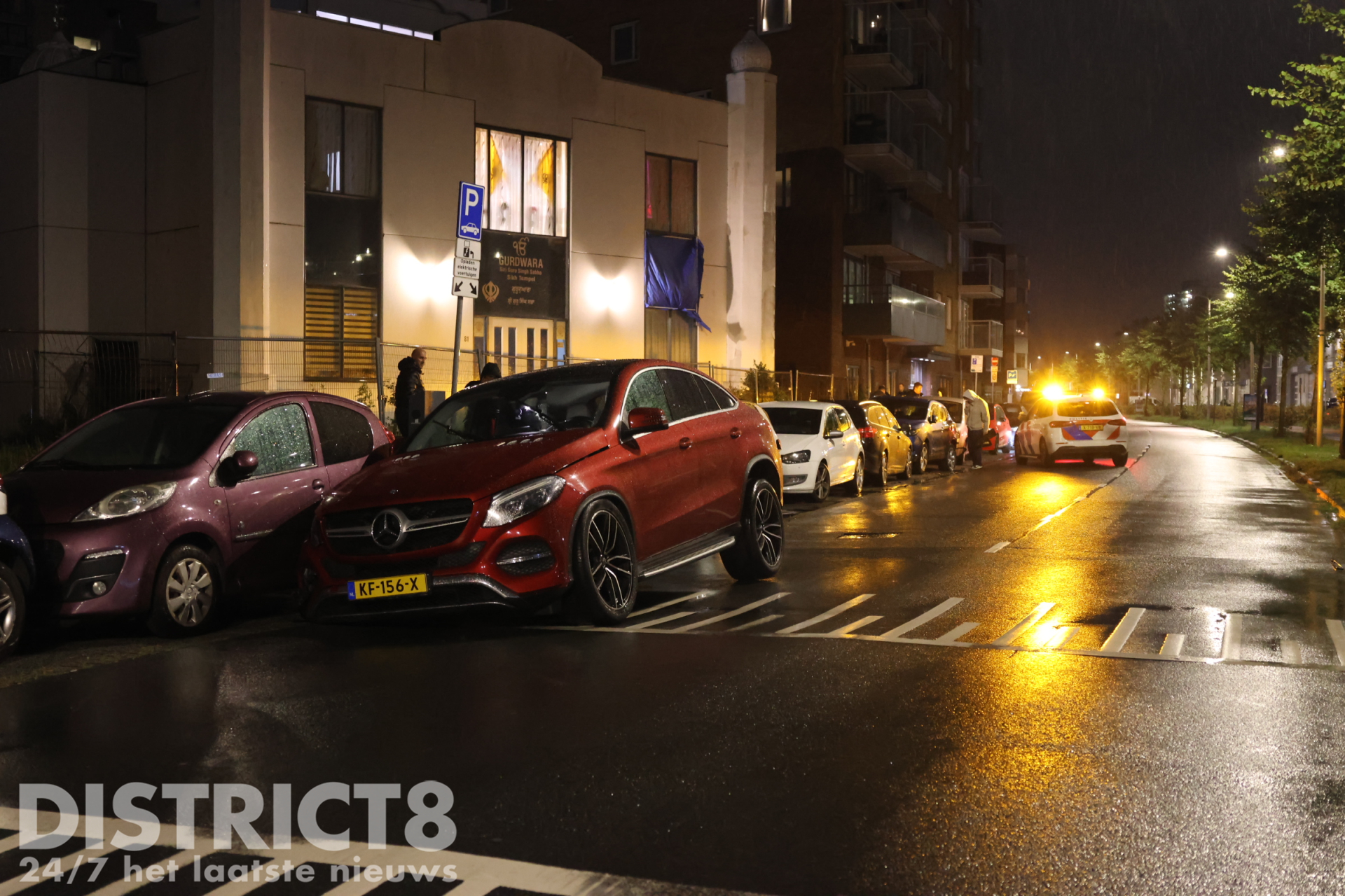 Automobilist ramt meerdere geparkeerde auto’s Waldorpstraat Den Haag