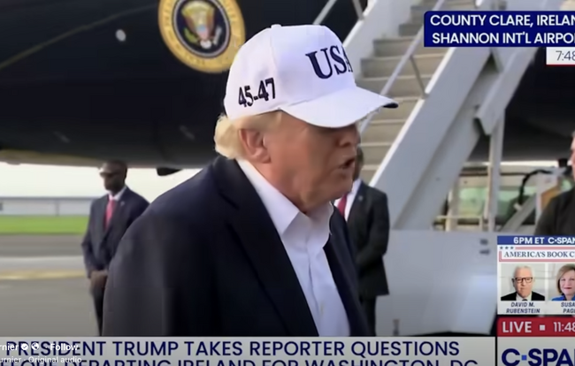 Bekijk: Trump gaat tekeer tegen Mamdani en AOC voor lachen tijdens 9/11 ceremonie.