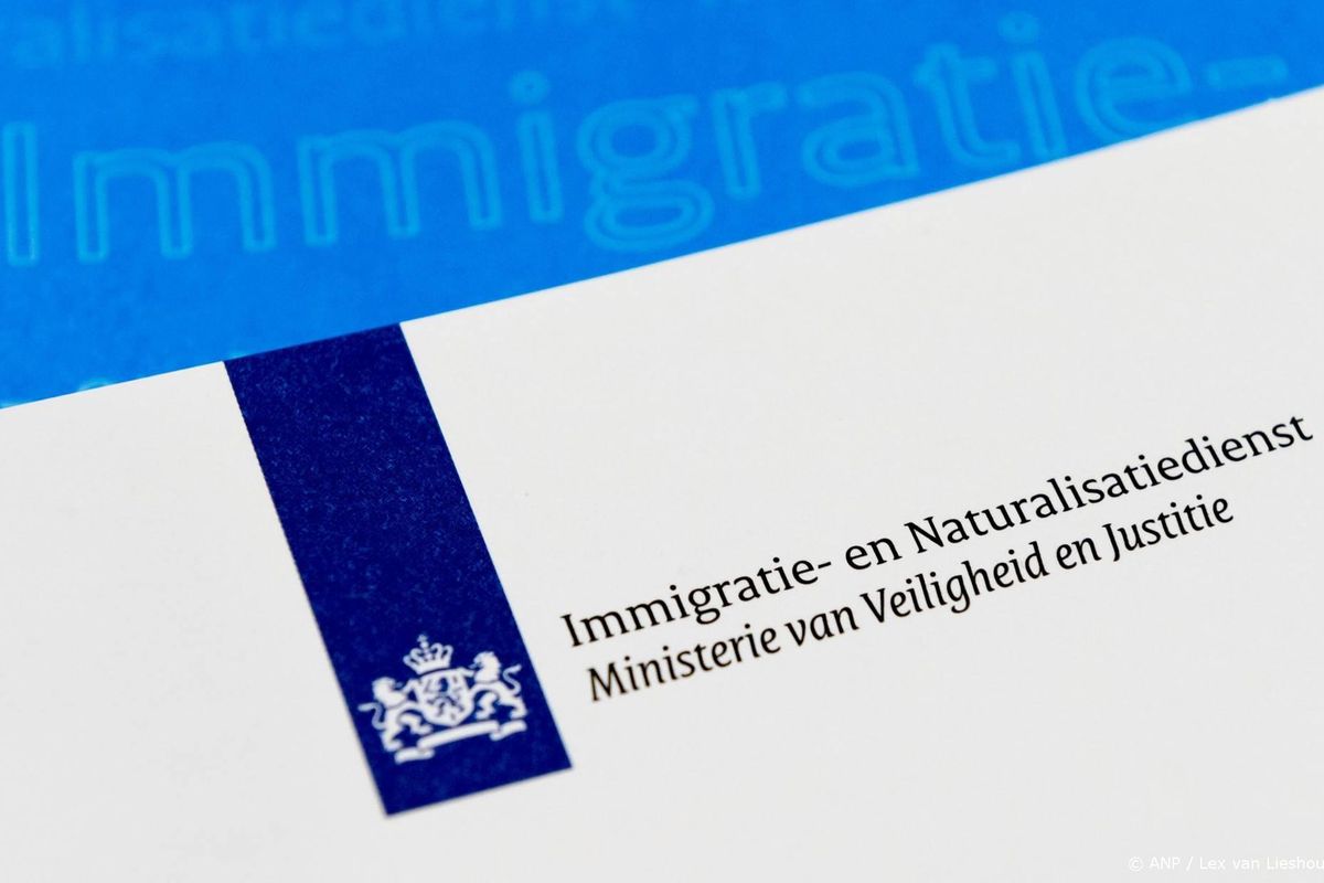 Dwangsommen voor trage asielbesluiten kosten IND 106 miljoen euro.