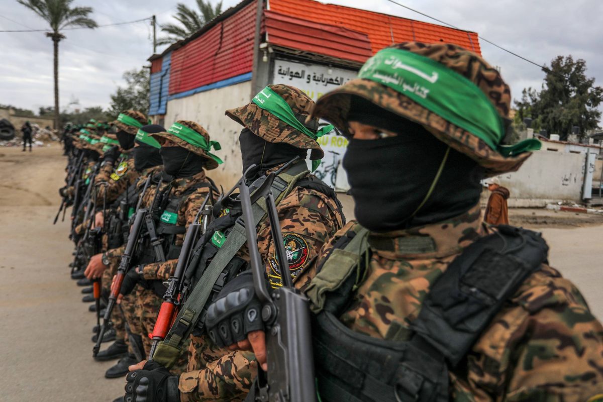 Hamas-bord op klimaatmars: terreurverheerlijking in Mokum.