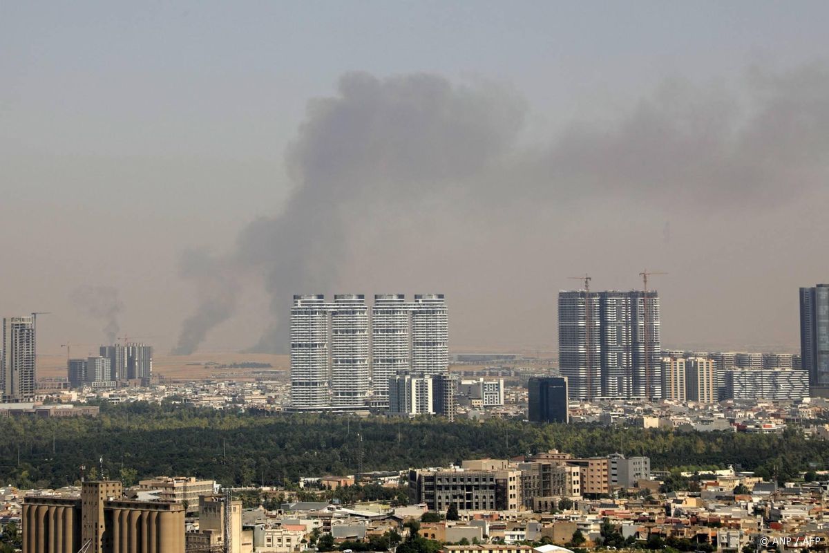 Iran zegt Amerikaanse faciliteiten in Irak aan te vallen.