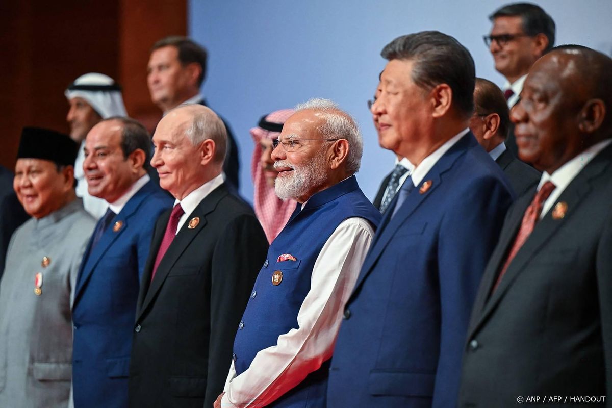 Kremlin: China en India willen helpen oorlog te beëindigen.