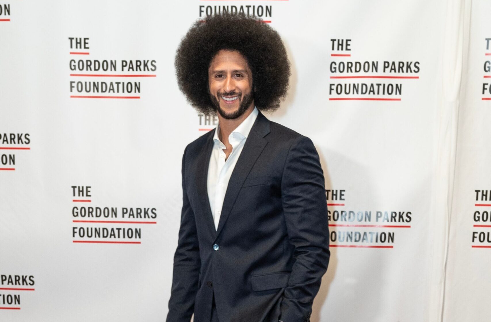 Voormalige sponsor van Colin Kaepernick ondergaat totale vernedering na aandelencrash en wordt uit belangrijke index gezet.