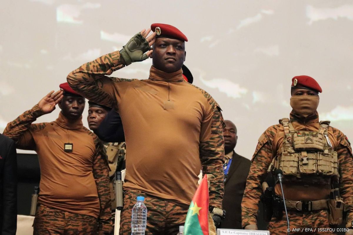 Junta Burkina Faso voert doodstraf weer in.