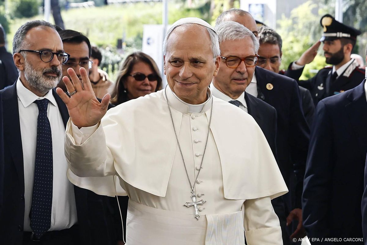 Vaticaan: knobbel op long van paus was kwaadaardig.